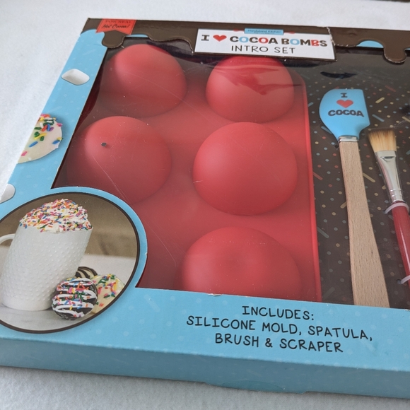 Hot Cocoa Bomb Making Kit - Picture 3 of 8